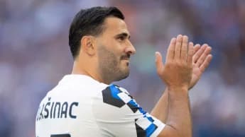 Atalanta's Sead Kolasinac cherishes reunion with former club FC Schalke Atalanta's Sead Kolasinac cherishes reunion with former club FC Schalke