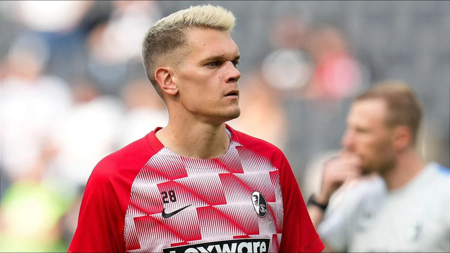 Matthias Ginter commits future to Freiburg with new deal
