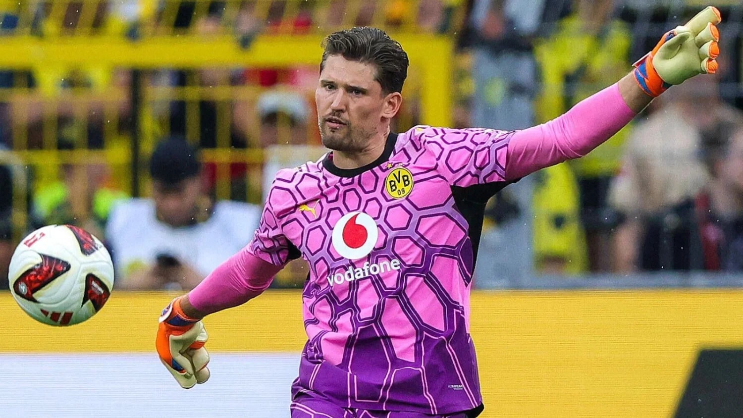 Dortmund keeper Gregor Kobel relishes another Manuel Neuer showdown in Supercup Dortmund keeper Gregor Kobel relishes another Manuel Neuer showdown in Supercup