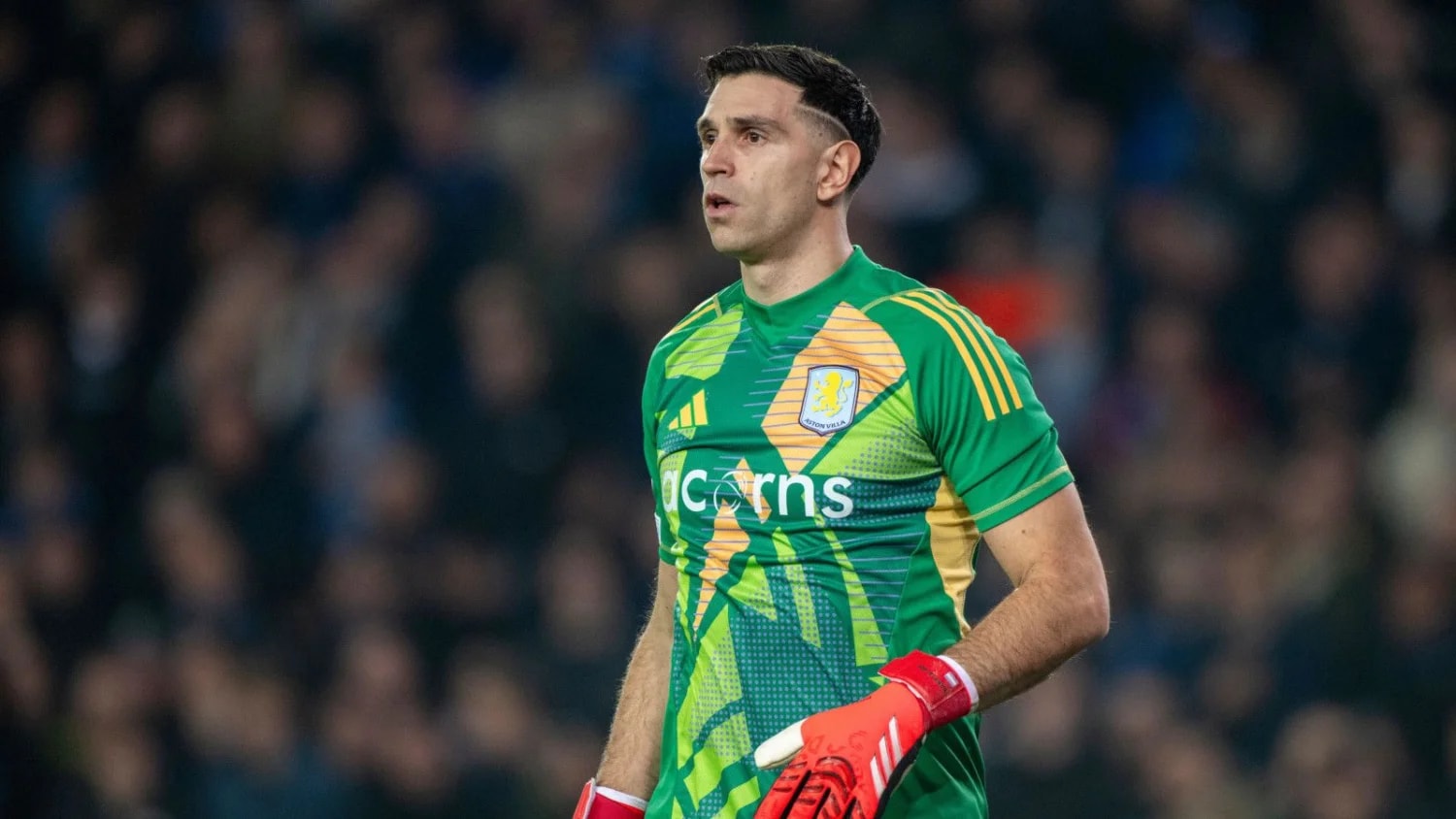 Aston Villa goalkeeper Emi Martinez nearing transfer to Serie A giants Juventus Aston Villa goalkeeper Emi Martinez nearing transfer to Serie A giants Juventus