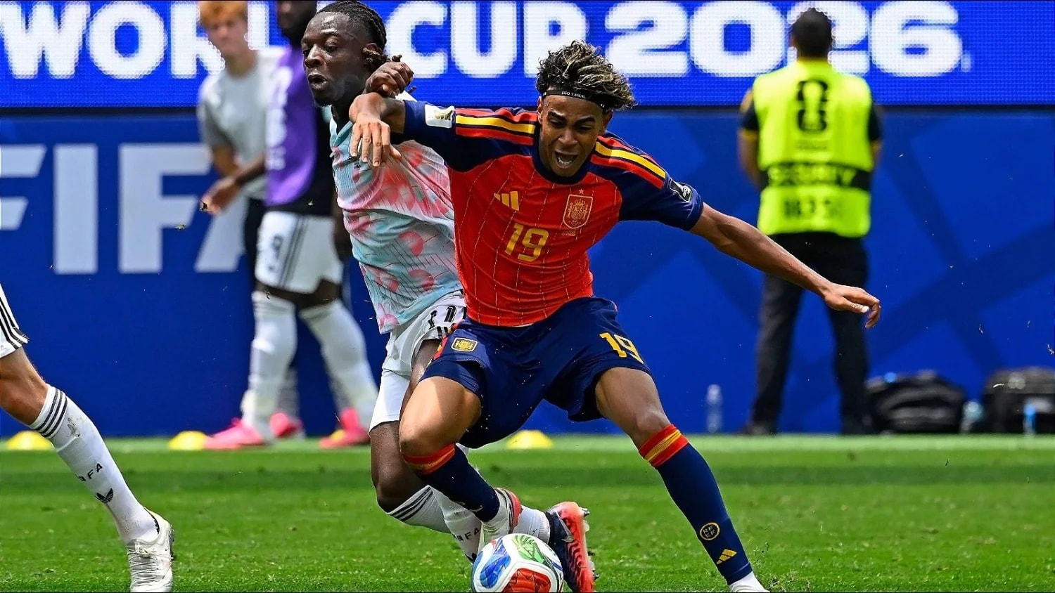 Lamine Yamal backs World Cup glory to seal Ballon d'Or Lamine Yamal backs World Cup glory to seal Ballon d'Or