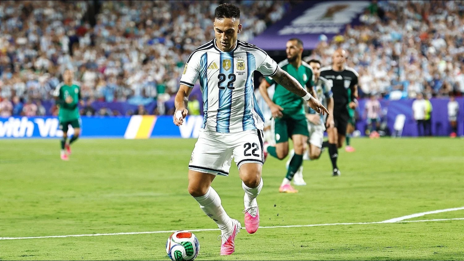 Argentina coach Lionel Scaloni faces 'big' striker selection call vs Austria Argentina coach Lionel Scaloni faces 'big' striker selection call vs Austria