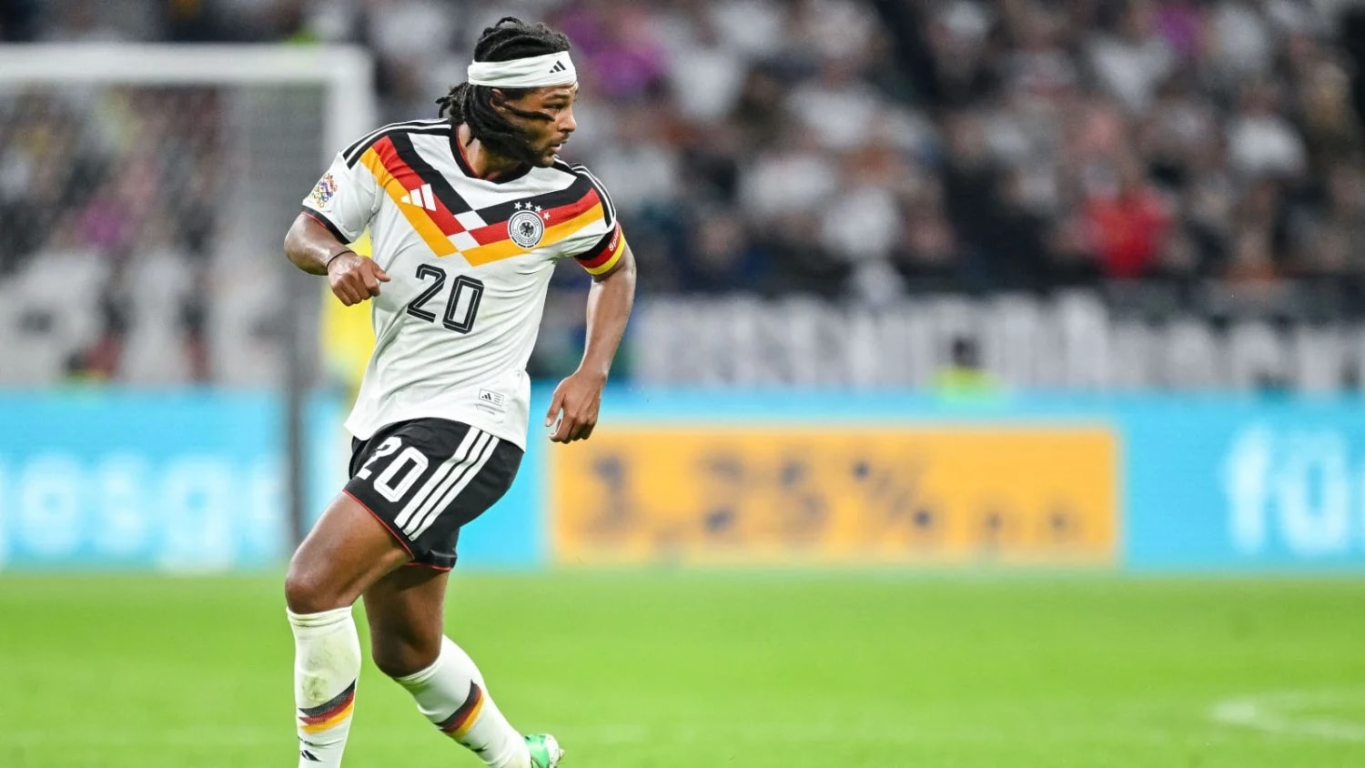 Bayern Munich winger Serge Gnabry leaves Germany camp early Bayern Munich winger Serge Gnabry leaves Germany camp early