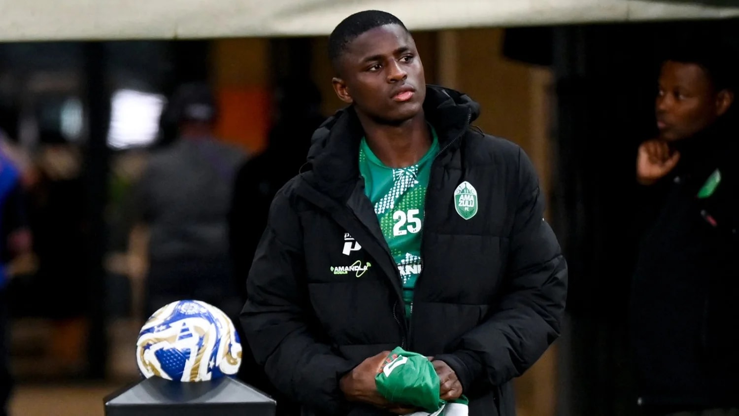 Mamelodi Sundowns set to sign AmaZulu youngster Dube amid Pirates links Mamelodi Sundowns set to sign AmaZulu youngster Dube amid Pirates links