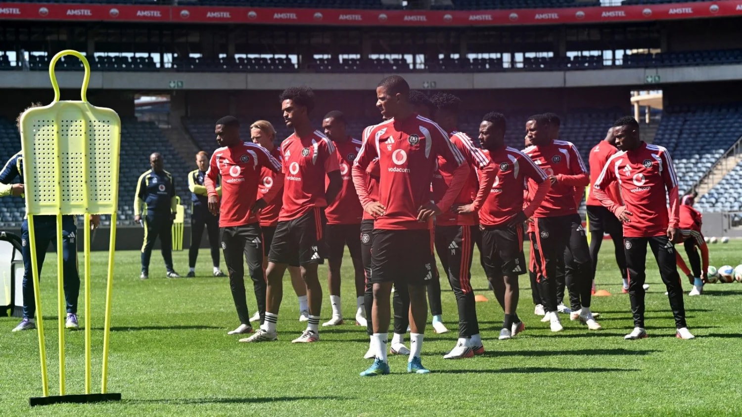 Ernst Middendorp: Orlando Pirates need better infrastructure to match Sundowns Ernst Middendorp: Orlando Pirates need better infrastructure to match Sundowns