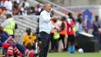 "It's a two-horse race" - Cavin Johnson rules Kaizer Chiefs out of Premiership title challenge "It's a two-horse race" - Cavin Johnson rules Kaizer Chiefs out of Premiership title challenge