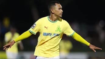 Mamelodi Sundowns thrash Richards Bay to move clear at the top Mamelodi Sundowns thrash Richards Bay to move clear at the top