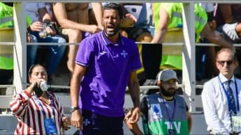 Fabio Grosso sacked as Fiorentina crash to third Serie A defeat Fabio Grosso sacked as Fiorentina crash to third Serie A defeat