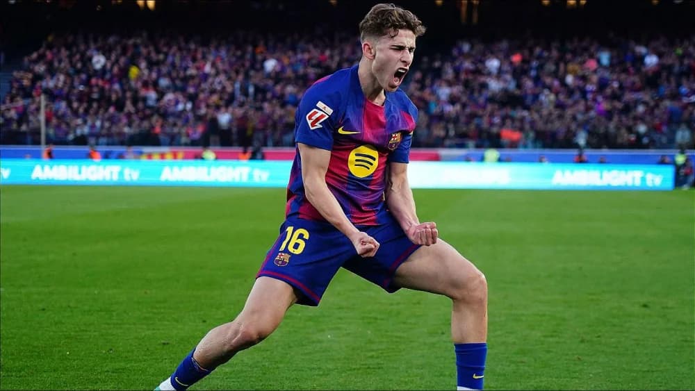 Hansi Flick delighted as Barcelona storm back against Levante to top La Liga