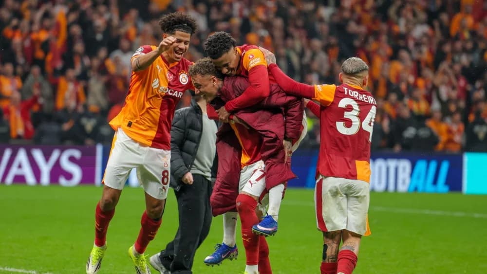 Galatasaray storm back to thrash Juventus and seize control of Champions League tie