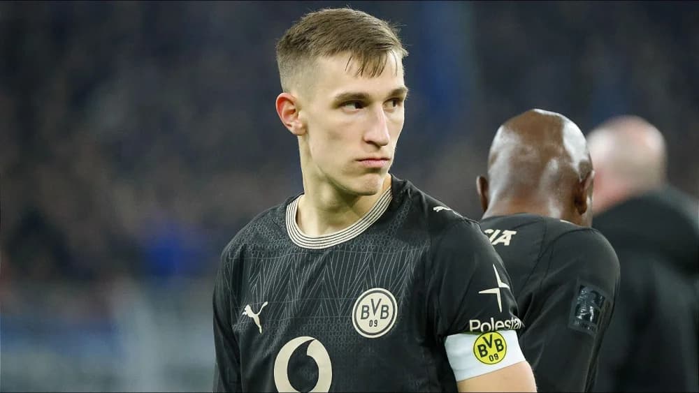 Nico Schlotterbeck shoots down Dortmund contract renewal claims Nico Schlotterbeck shoots down Dortmund contract renewal claims