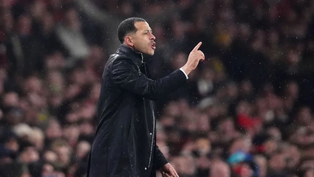 Liam Rosenior accuses Arsenal of warm-up 'disrespect' after Chelsea's Carabao Cup exit