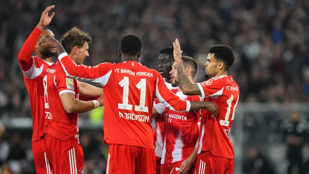 Bayern Munich make Bundesliga history with 5-0 win over St Pauli