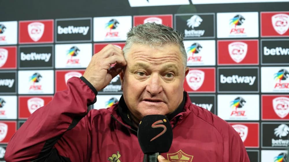 Gavin Hunt says Stellenbosch must be at their best to disrupt title-chasing Mamelodi Sundowns