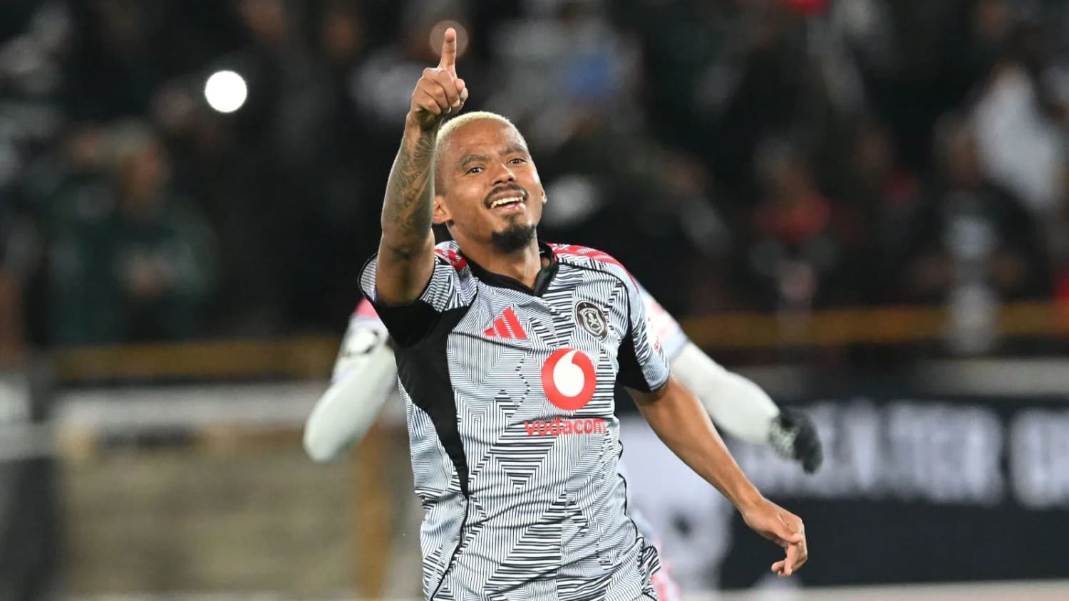 Oswin Appollis stays grounded as Orlando Pirates keep title push alive