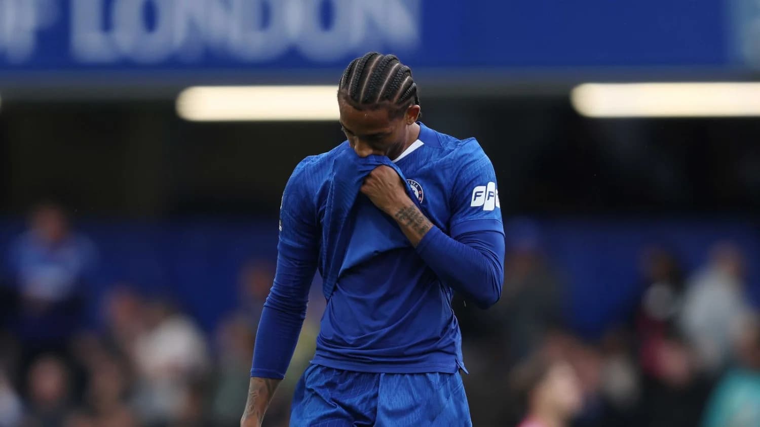 Chelsea slump continues as João Pedro apologises to fans after Nottingham Forest defeat