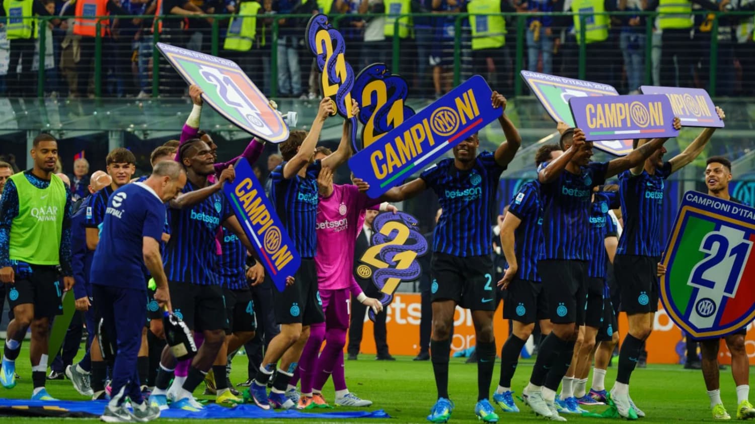 Lautaro Martinez hails manager Cristian Chivu after Inter Milan seal Serie A title
