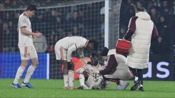 Alphonso Davies injury blow for Bundesliga-chasing Bayern Munich Alphonso Davies injury blow for Bundesliga-chasing Bayern Munich