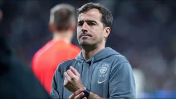 Report: Bayer Leverkusen set to announce Carles Martinez as new coach