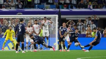 Messi magic off the bench as Argentina cruise into knockouts with perfect record
