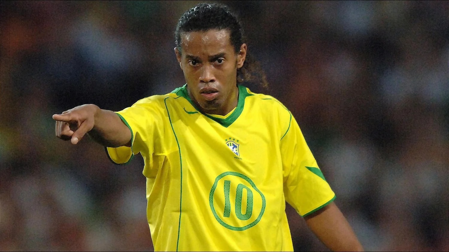 Brazil icon Ronaldinho makes shock football comeback Brazil icon Ronaldinho makes shock football comeback
