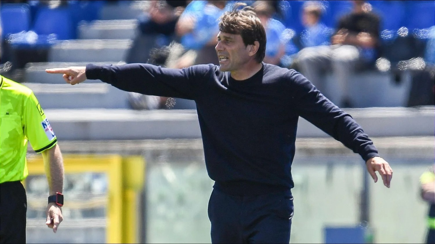 Antonio Conte drops "exit" hint as Napoli seal Champions League spot