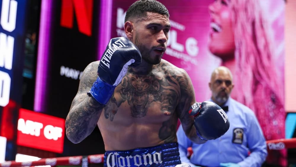 Sims and Barboza Meet in High-Stakes Welterweight Clash Sims and Barboza Meet in High-Stakes Welterweight Clash