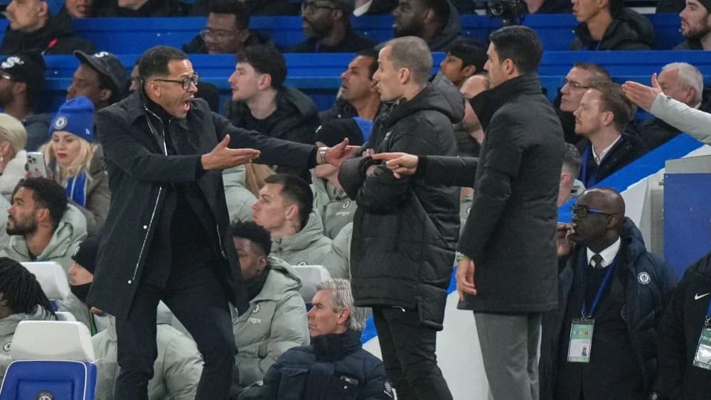 Mikel Arteta apologises after Liam Rosenior accuses Arsenal of 'disrespect' in warm-up Mikel Arteta apologises after Liam Rosenior accuses Arsenal of 'disrespect' in warm-up