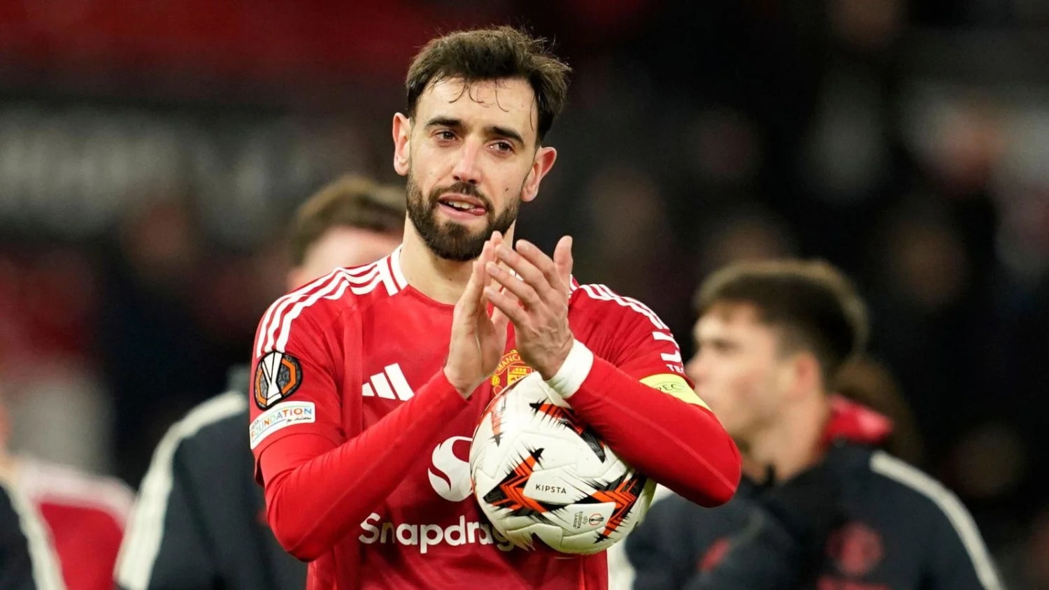 Roy Keane reveals he had 'lovely chat' with Man United captain Bruno Fernandes Roy Keane reveals he had 'lovely chat' with Man United captain Bruno Fernandes