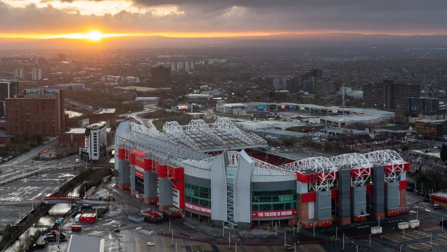 Man Utd open door to naming rights for 100,000-seat stadium Man Utd open door to naming rights for 100,000-seat stadium