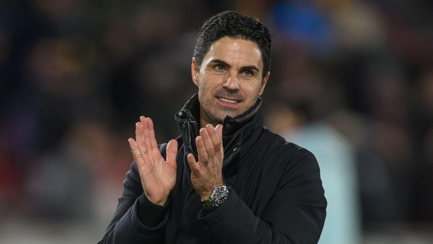 Mikel Arteta relaxed over Arsenal contract as Gunners prepare for new season Mikel Arteta relaxed over Arsenal contract as Gunners prepare for new season