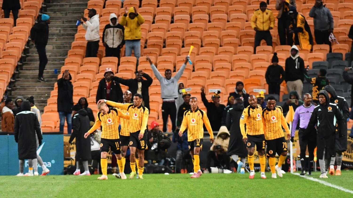 Kaizer Chiefs beat Sekhukhune United to move top of Betway Premiership Kaizer Chiefs beat Sekhukhune United to move top of Betway Premiership