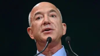 Amazon founder Jeff Bezos closing in on 30 percent Liverpool stake Amazon founder Jeff Bezos closing in on 30 percent Liverpool stake