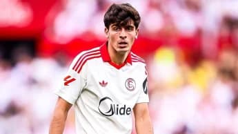 Juanlu Sanchez completes Bournemouth move from Sevilla Juanlu Sanchez completes Bournemouth move from Sevilla